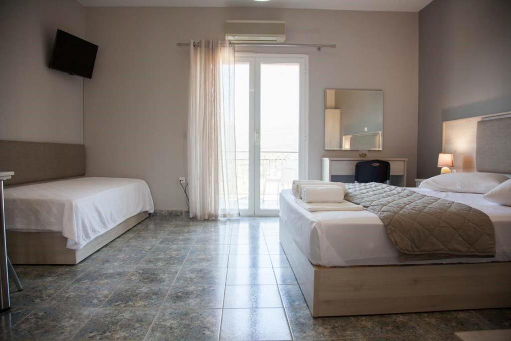Nikoleta'S Studios Argostoli  Exterior photo